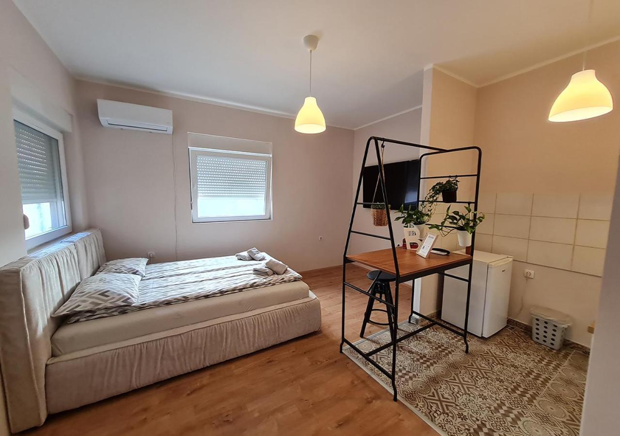 Apartmani ズレニャニン エクステリア 写真