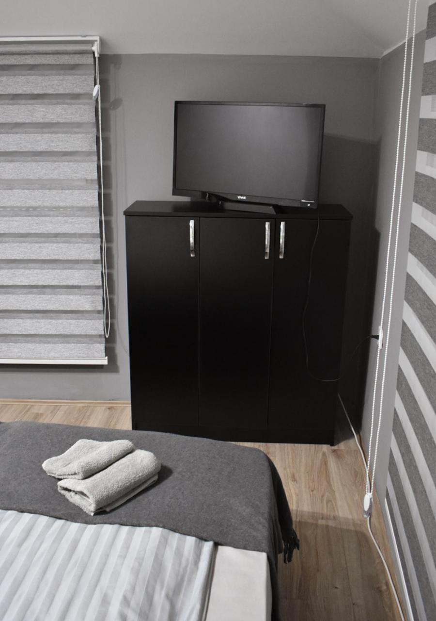 Apartmani ズレニャニン エクステリア 写真