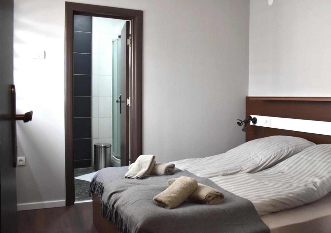 Apartmani ズレニャニン エクステリア 写真