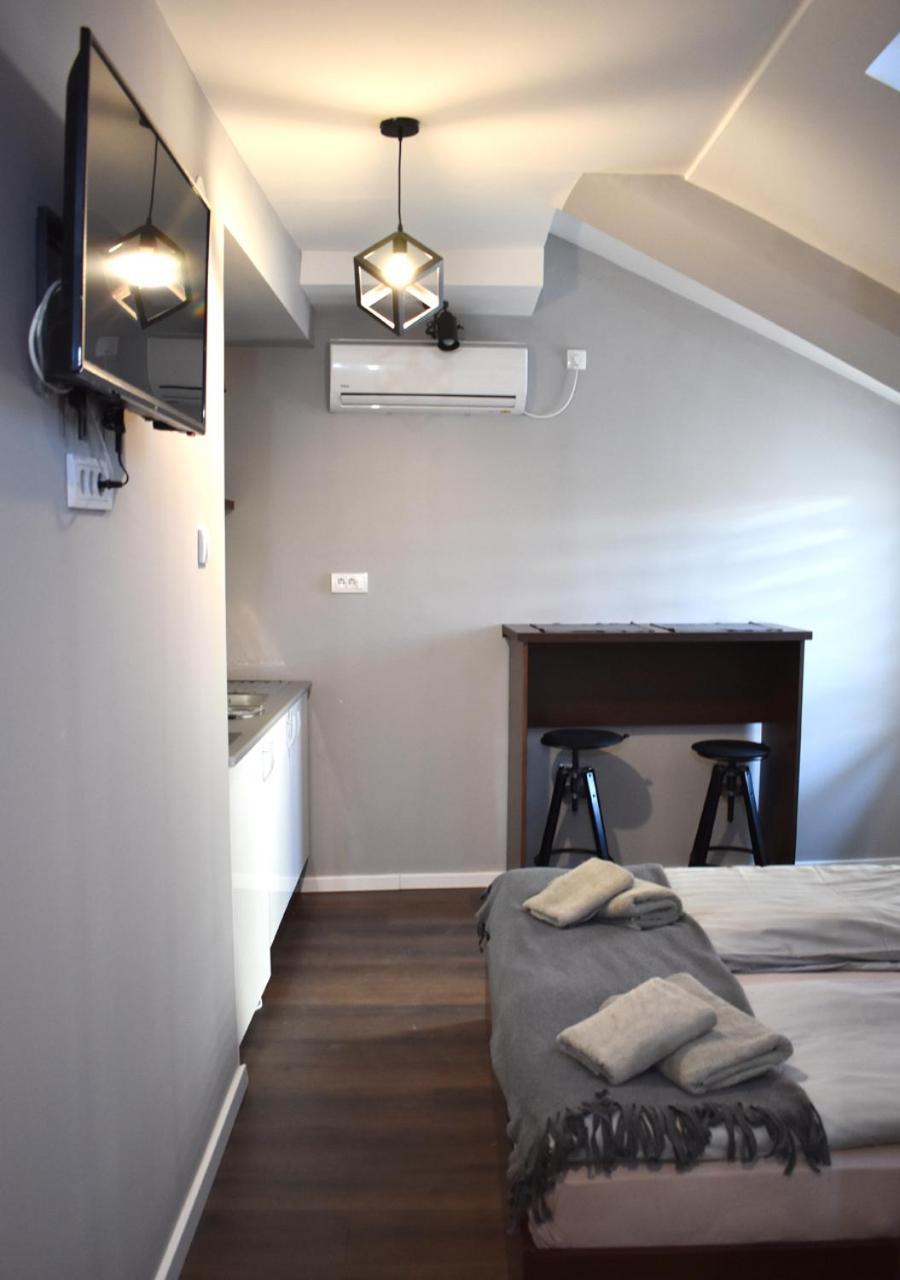 Apartmani ズレニャニン エクステリア 写真