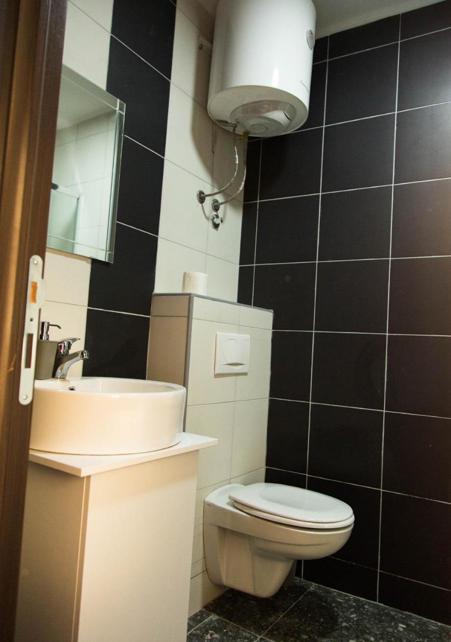 Apartmani ズレニャニン エクステリア 写真